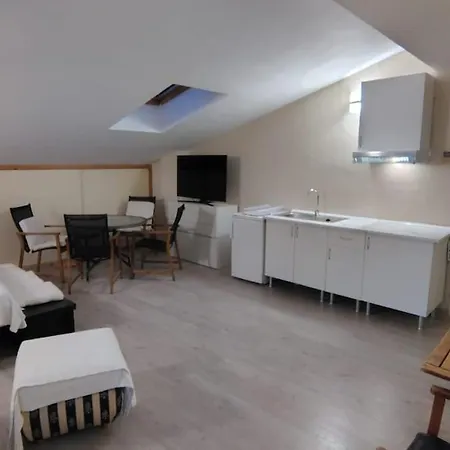 Loft Con Terraza Cerca De La Playa En Calafat