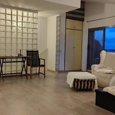 Apartment Loft Con Terraza Cerca De La Playa En Calafat L'Ametlla de Mar