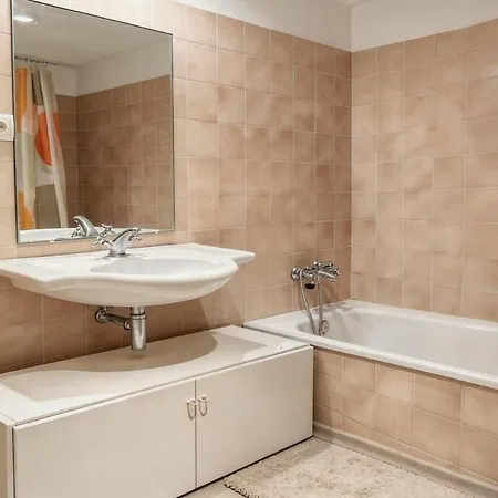 Loft Con Terraza Cerca De La Playa En Calafat