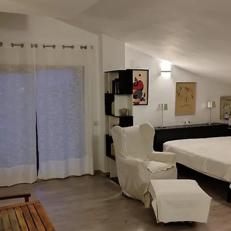 Loft Con Terraza Cerca De La Playa En Calafat